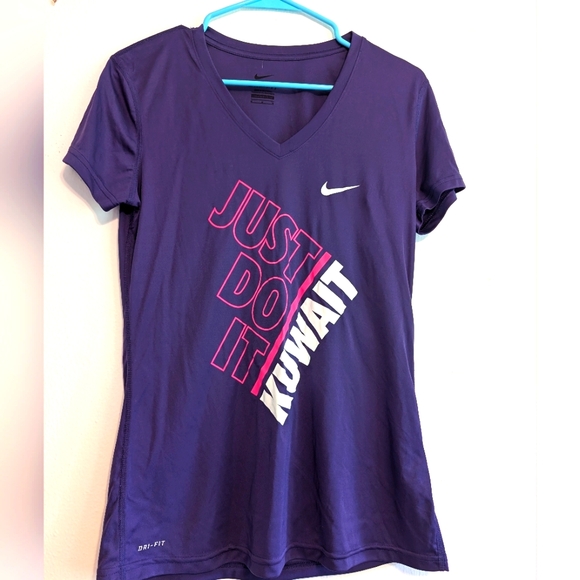 Nike Tops - Nike v neck Dri-Fit just do it purple shirt. Size medium
